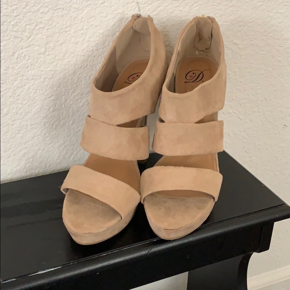 4 1/2 inch tan cage heel